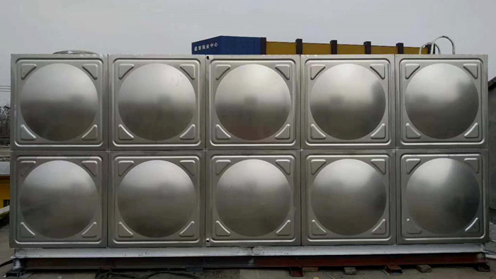 方形不銹鋼水箱安裝時需要注意哪些問題?