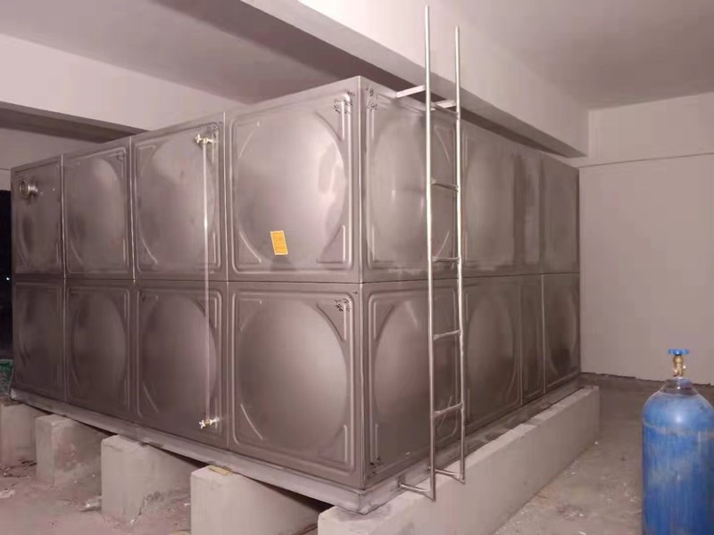 不銹鋼水箱如何解決用水問題的呢？